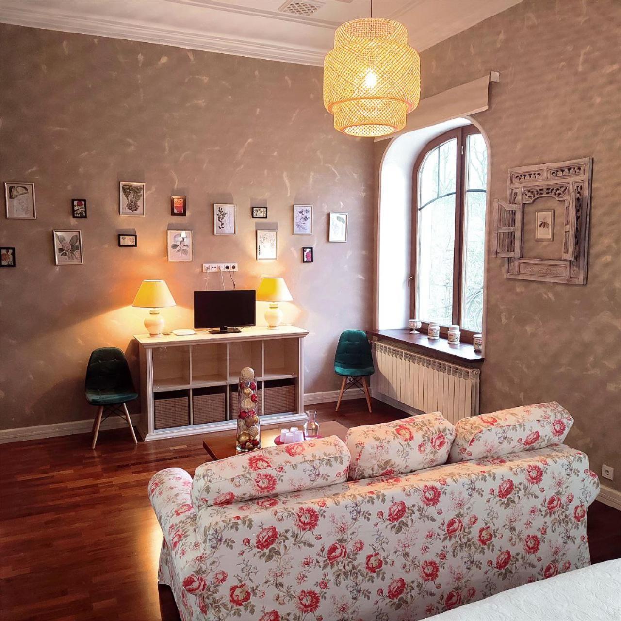 Henri Benoît maison d'hôtes гостьовий будинок Horenka Экстерьер фото